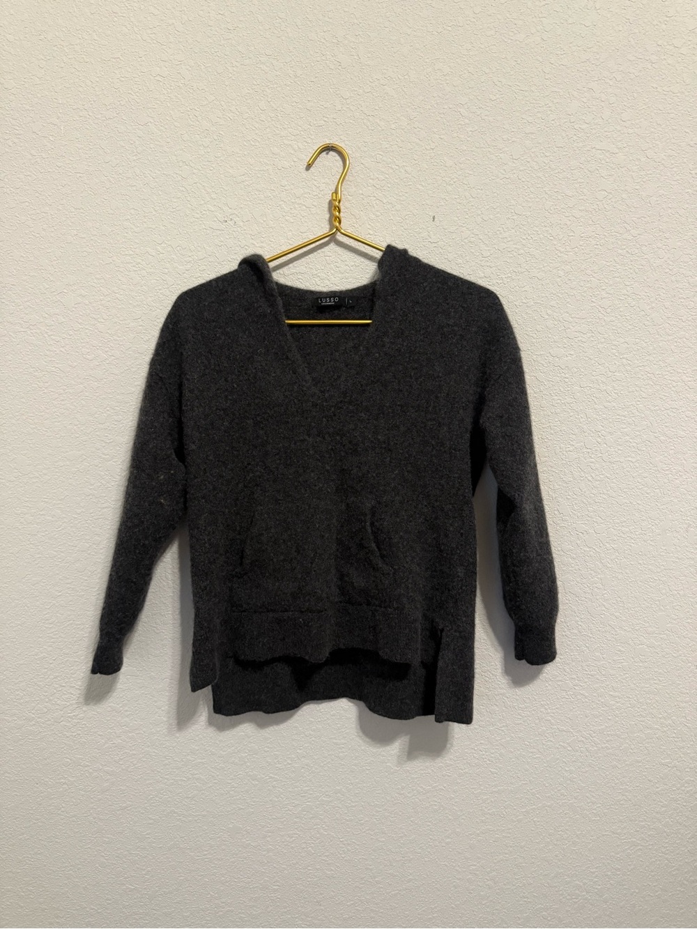Lusso Cashmere |Cozy Charcoal Hooded Sweater